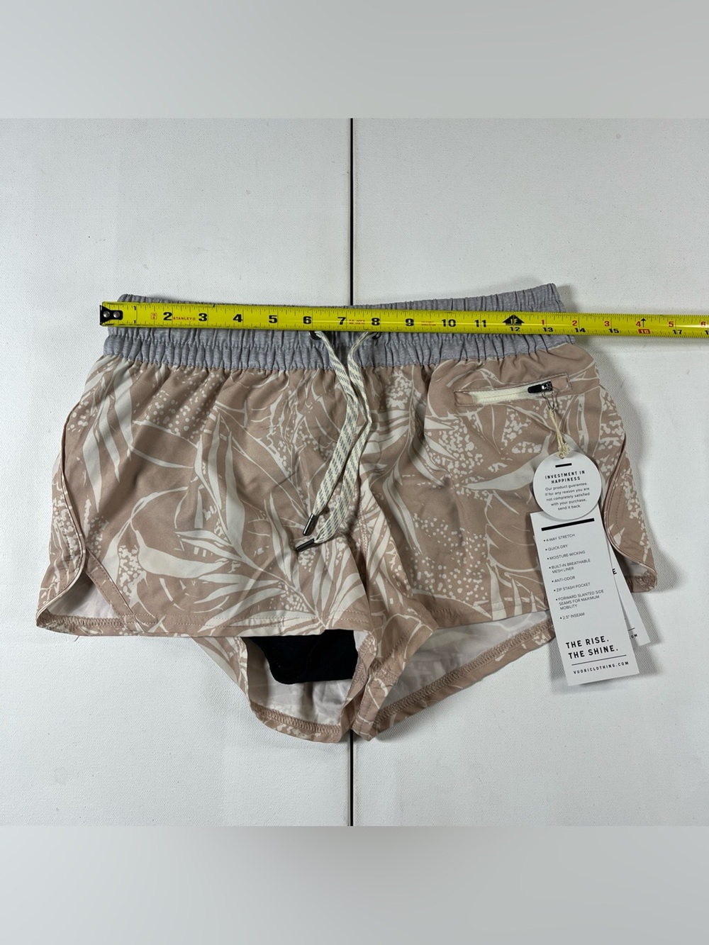 Vuori Women’s Clementine Shorts Lined Breathable Run Gym Floral Print Size S NWT - Picture 11 of 11